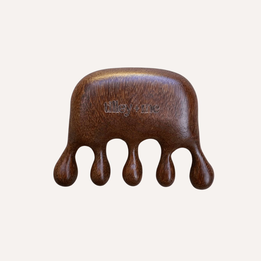 Tilley + Me Sandalwood Pet Massage Tool - Relieves Shedding & Boosts Circulation